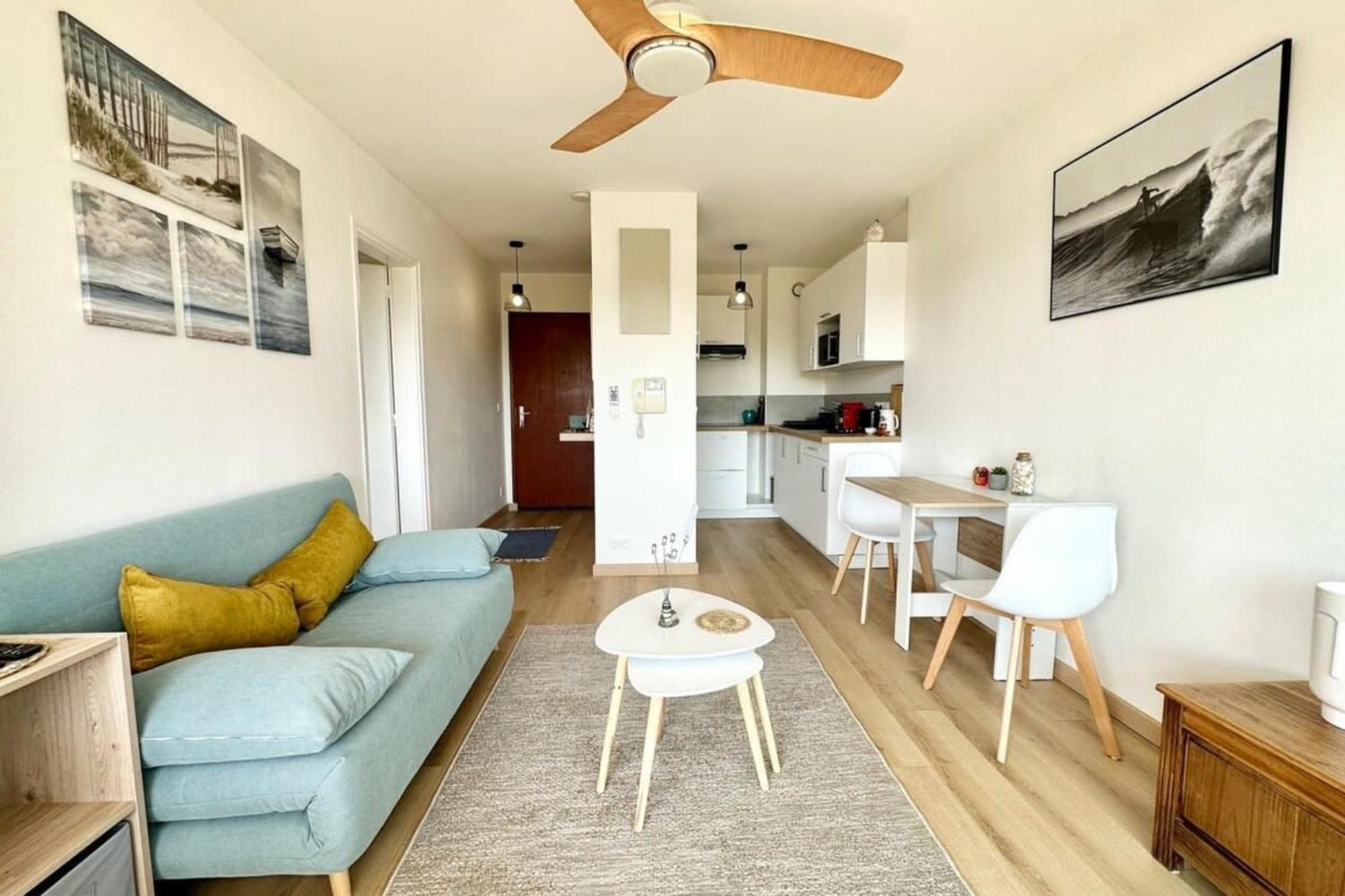 Apartment T2 Refait A Neuf A 2 Pas Du Bourg Et Des Plages *
